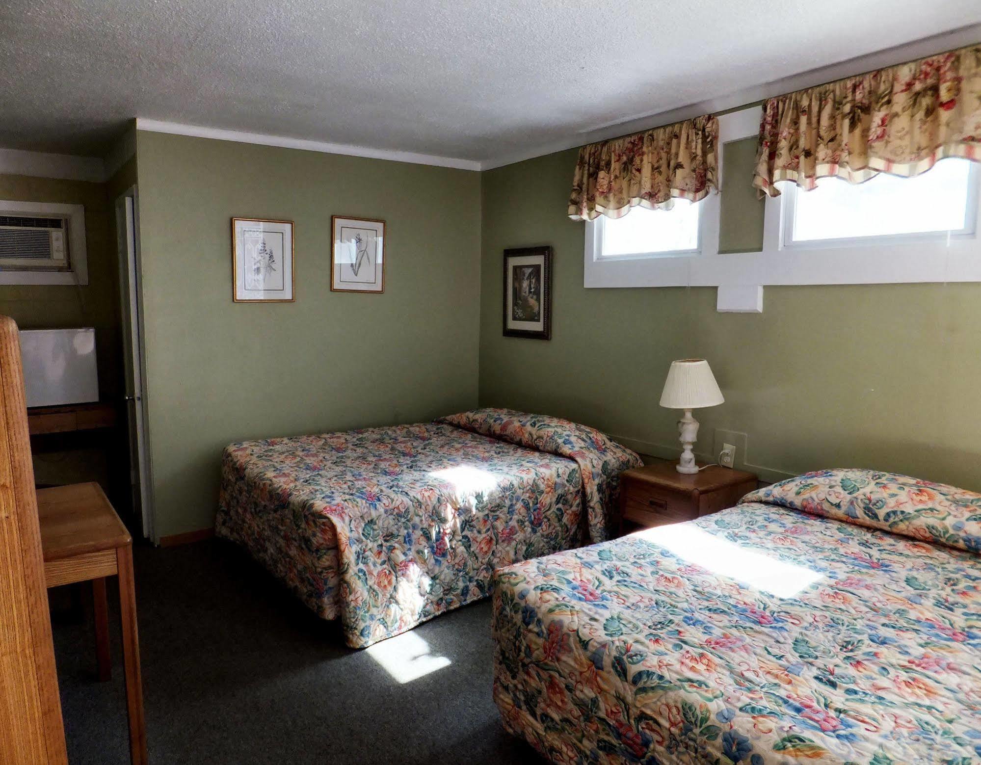 Windsor Motel เลคจอร์จ ภายนอก รูปภาพ
